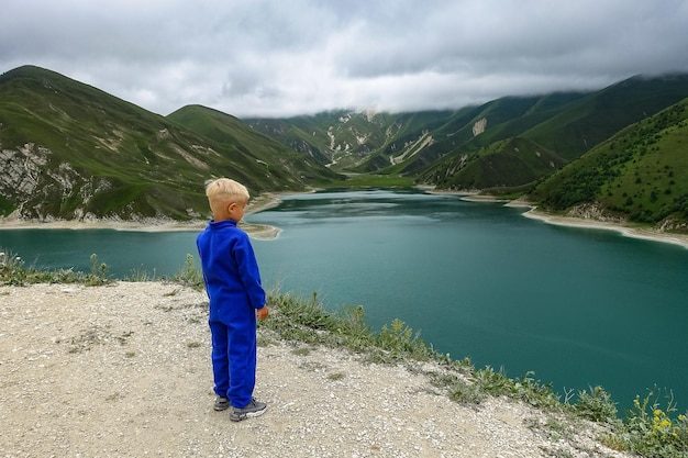 Atrakcje turystyczne w Jezioro Ochrydzkie i jego dziedzictwo – jak zwiedzać region