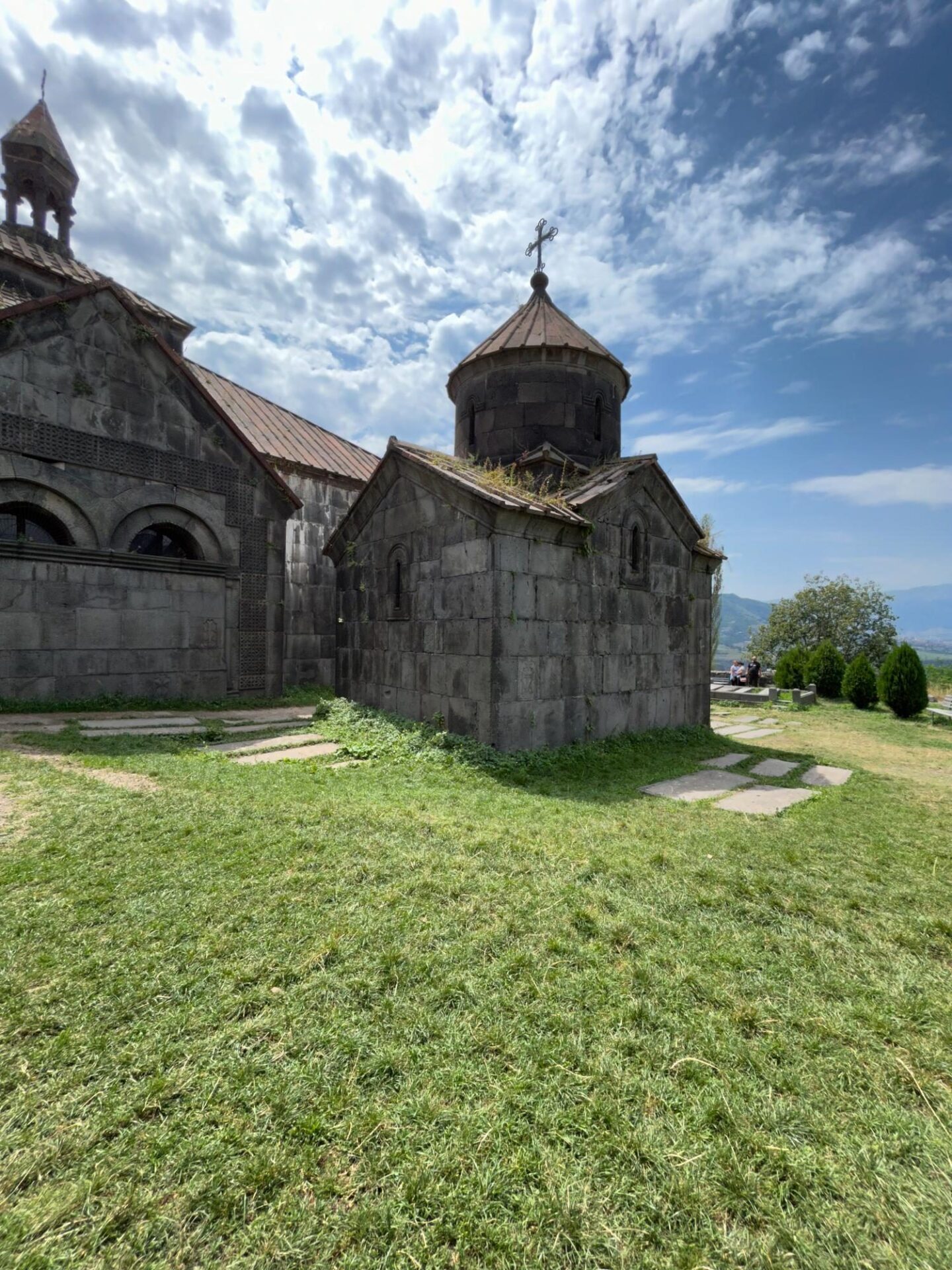 Przyroda i krajobraz Monastyry Haghpat i Sanahin w Armenii – praktyczny przewodnik